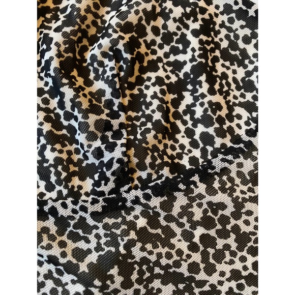 Abound - Black / White Crop Top - XL - Picture 2 of 4